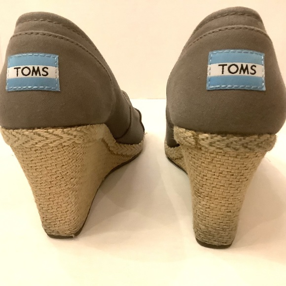 TONS Gray Fabric Wedge Sz 9 B13/14 - Picture 8 of 14